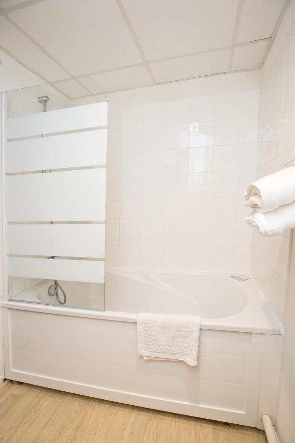 Grand Studio Avec Climatisation, Balcon Proche Gare Centre Ville Lourdes Exterior foto